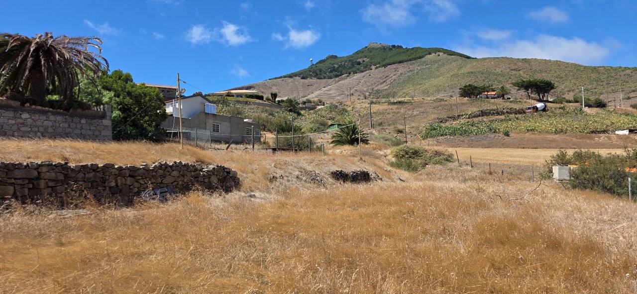 3380m² Land in Porto Santo, Portugal No. 318531