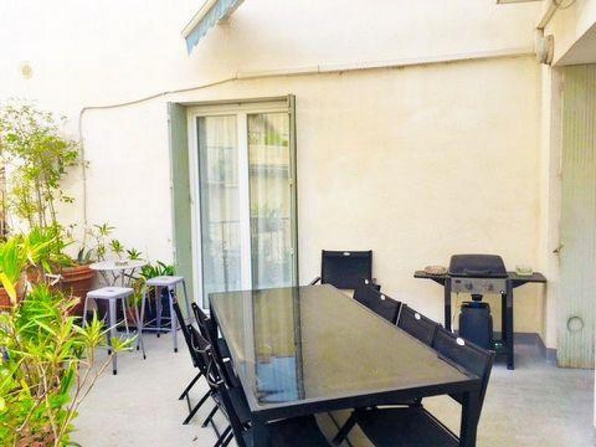 Кондоминиум  с 4 спальнями в Нарбонн, Франция № 32157