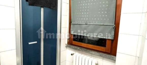 Квартира с 2 спальнями в Сереньо, Италия № 210513 25