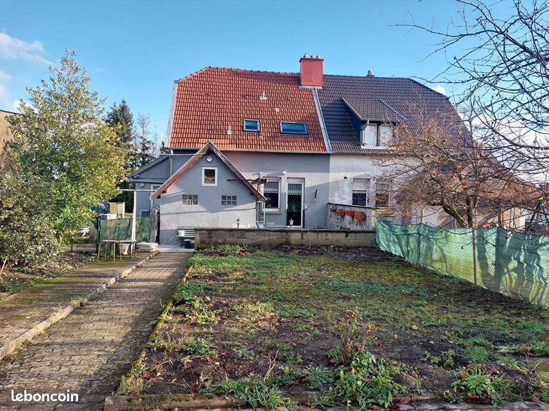 3 bedrooms House in Folschviller, France No. 41412