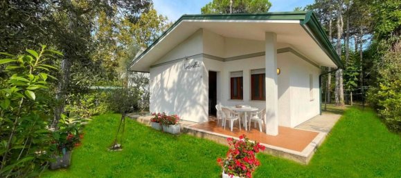 4 rooms Villa in San Michele al Tagliamento, Italy No. 136612 2