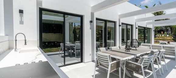 5 chambres Villa à Marbella, Spain No. 35624 17