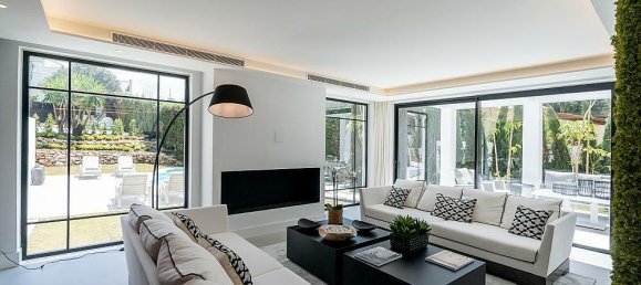 5 chambres Villa à Marbella, Spain No. 35624 2