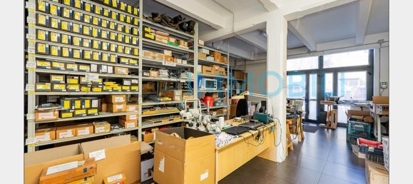 5-salle Bureau à Calolziocorte, Italy No. 267099 7