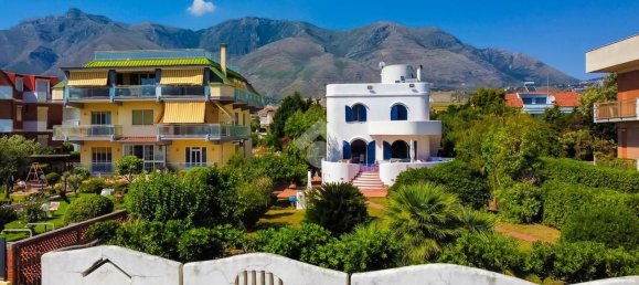 7 rooms Villa in Formia, Italy No. 283456 3