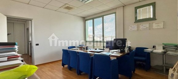 Escritório de 2 divisões em Florence, Italy N.º 325429 6