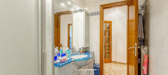 4 rooms Apartment in Scandicci, Italy No. 222570 38