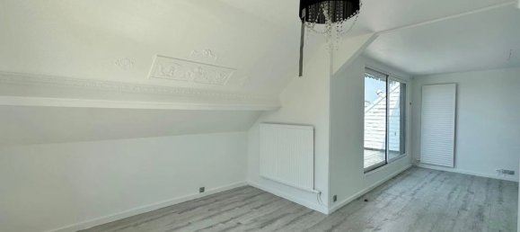 3 Schlafzimmer Wohnung in Noisy-le-Grand, France, Nr. 177767 6