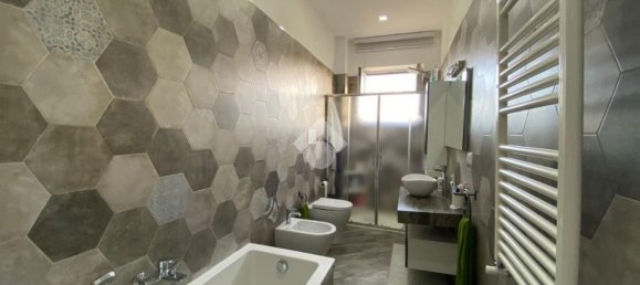 4-Zimmer Wohnung in Naples, Italy, Nr. 261120 16