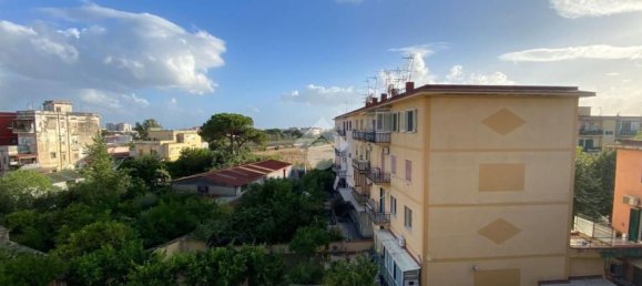 4-Zimmer Wohnung in Naples, Italy, Nr. 261120 20