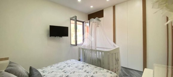 4-Zimmer Wohnung in Naples, Italy, Nr. 261120 15