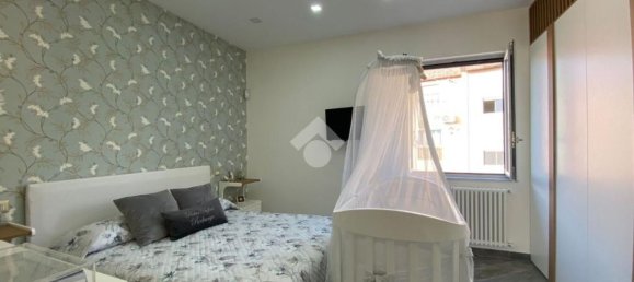 4-Zimmer Wohnung in Naples, Italy, Nr. 261120 14