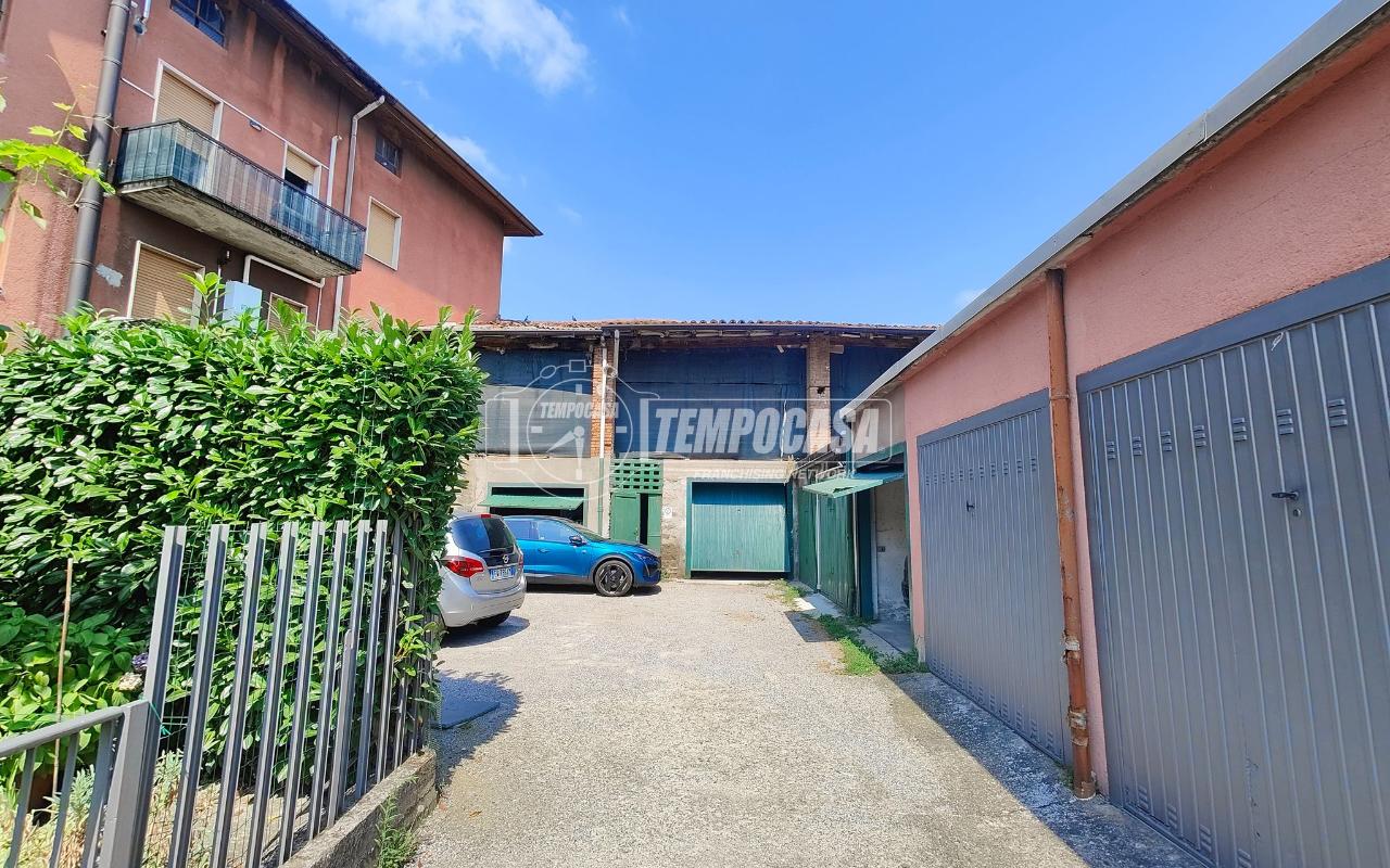 Apartamento de 3 habitaciónes en Mapello, Italy No. 235561