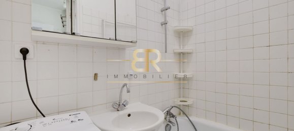 Estudio en Clichy, France No. 162374 7