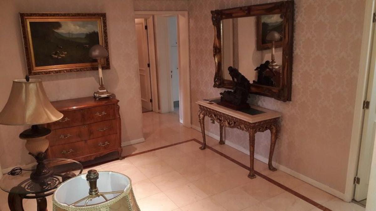 4 bedrooms Apartment in Santiago, Chile No. 3041