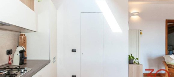 3-salle Appartement à Carbonate, Italy No. 38167 88