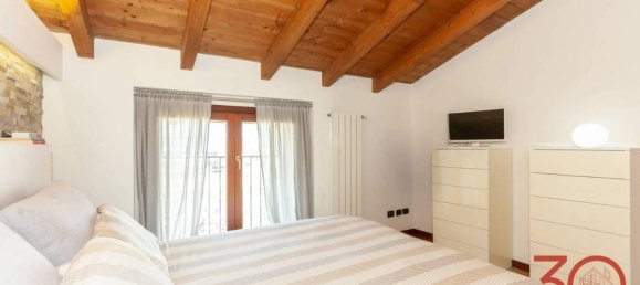 3-salle Appartement à Carbonate, Italy No. 38167 49