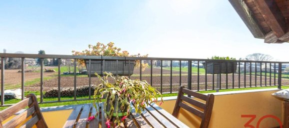 3-salle Appartement à Carbonate, Italy No. 38167 84