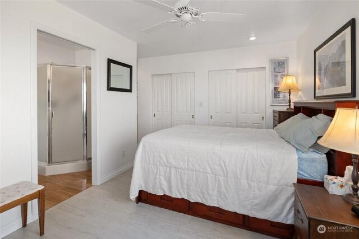 3 bedrooms House in Quincy, USA No. 427309