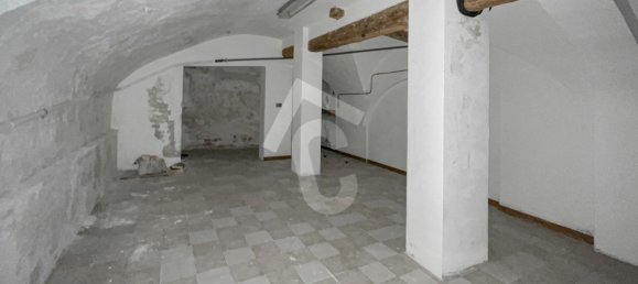 60m² Commercial property in Jesi, Italy No. 16495 9