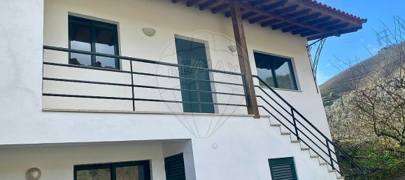 4 bedrooms House in Armamar, Portugal No. 52121 7