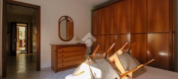 Villa de 4 dormitorios en Gardone Val Trompia, Italy No. 238812 11