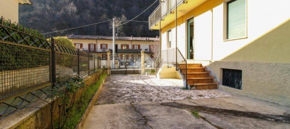 Villa de 4 dormitorios en Gardone Val Trompia, Italy No. 238812 25