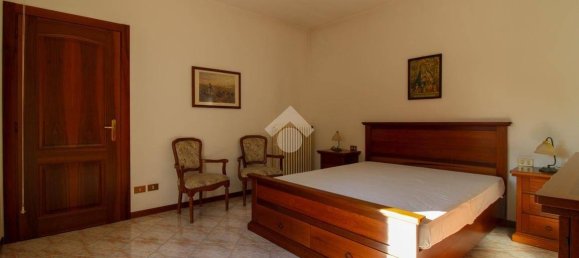 Villa de 4 dormitorios en Gardone Val Trompia, Italy No. 238812 4