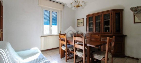 Villa de 4 dormitorios en Gardone Val Trompia, Italy No. 238812 16