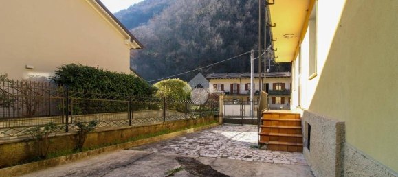 Villa de 4 dormitorios en Gardone Val Trompia, Italy No. 238812 37