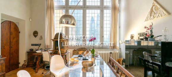 5 bedrooms Apartment in Florence, Italy No. 180006 12
