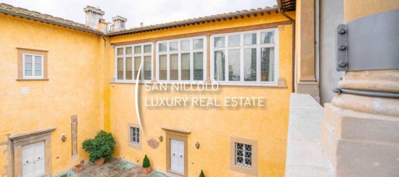 5 bedrooms Apartment in Florence, Italy No. 180006 4