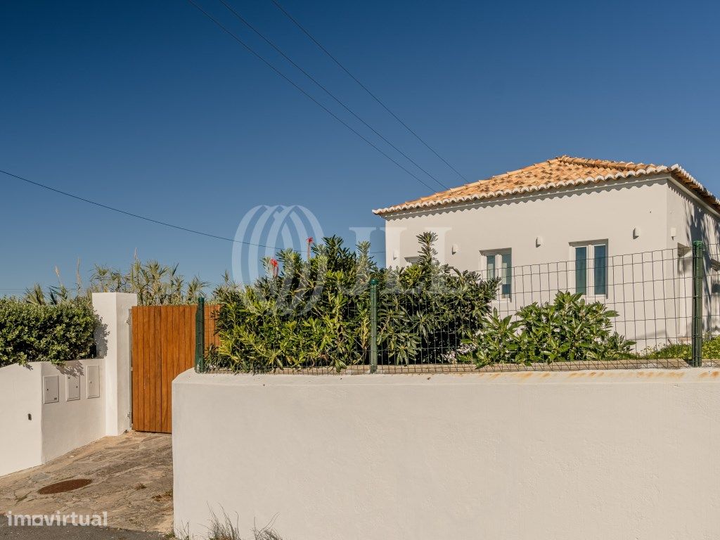 3 bedrooms House in Colares, Portugal No. 53174