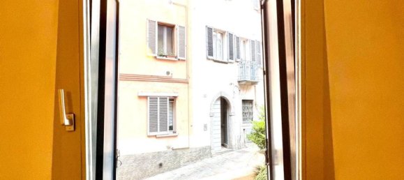 2 rooms Apartment in Malgrate, Italy No. 336437 3