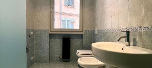 2 rooms Apartment in Malgrate, Italy No. 336437 4