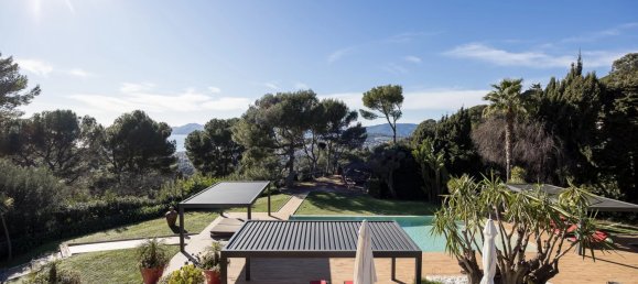 7 bedrooms Commercial property in Cannes, France No. 38276 9
