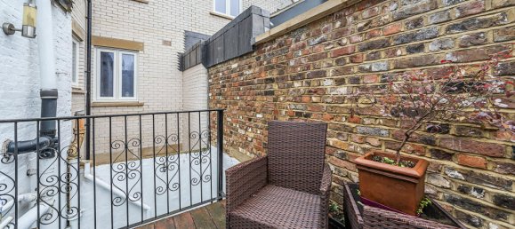 2 bedrooms House in London, United Kingdom No. 14074 56