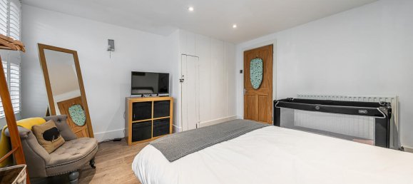 2 bedrooms House in London, United Kingdom No. 14074 32