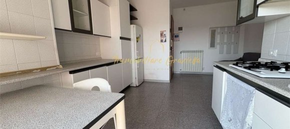 4 rooms Apartment in Vallecrosia, Italy No. 8913 4