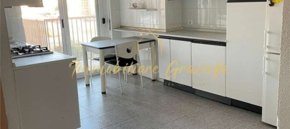 4 rooms Apartment in Vallecrosia, Italy No. 8913 3