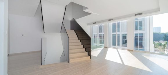 Villa de 4 dormitorios en Al Barari, UAE No. 113844 3