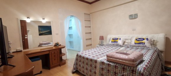 2 bedrooms Condo in Pattaya, Thailand No. 132 23