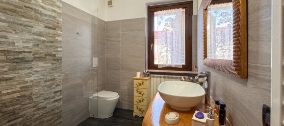 4 bedrooms House in Carpignano Sesia, Italy No. 263219 12