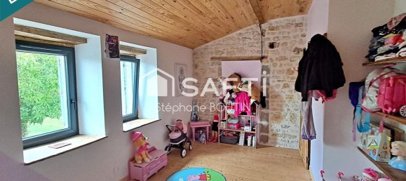 3 bedrooms House in Vendee, France No. 286095 9