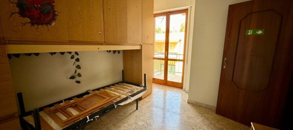 Квартира с 3 спальнями в Капурсо, Италия № 327828 8