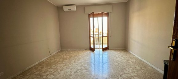 Квартира с 3 спальнями в Капурсо, Италия № 327828 5