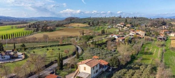 8غرفة منزل في Foiano della Chiana, Italy رقم 228441 6