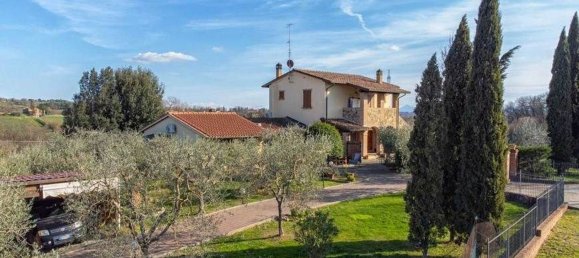 8غرفة منزل في Foiano della Chiana, Italy رقم 228441 3