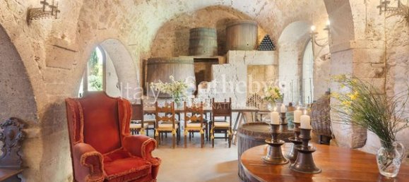 15 rooms House in Pitigliano, Italy No. 189460 12