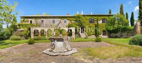 15 rooms House in Pitigliano, Italy No. 189460 3